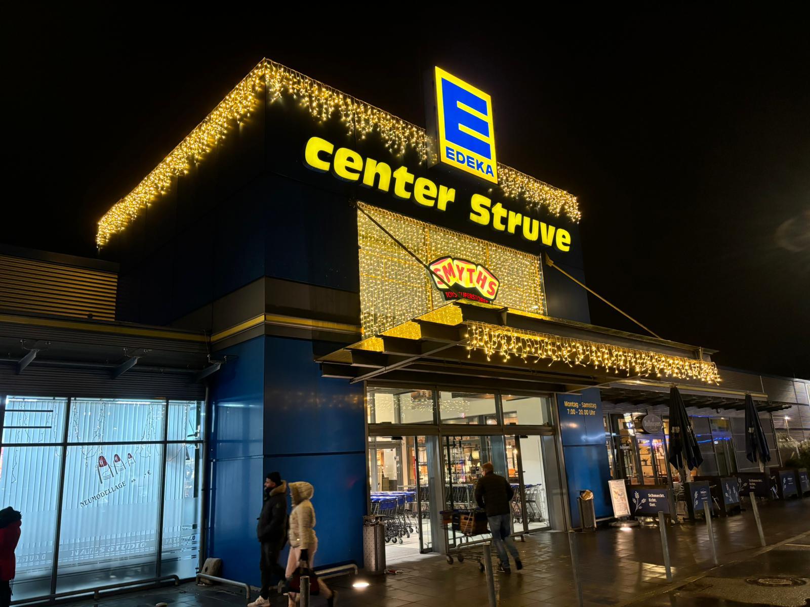 Weihnachtsdeko für Geschäfte Edeka