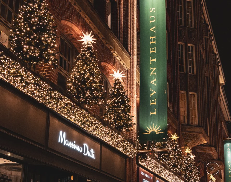 weihnachtsbeleuchtung für Levantehaus in Hamburg