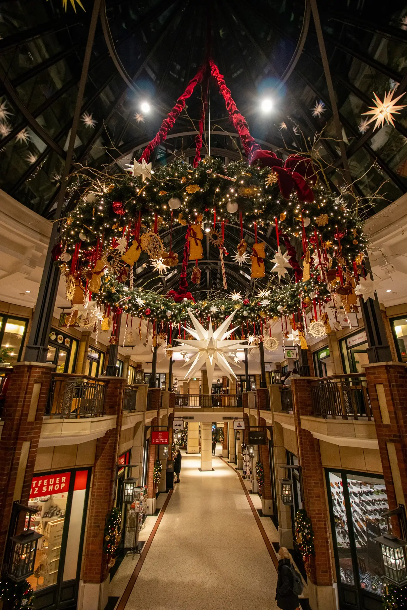 weihnachtsbeleuchtung für Levantehaus in Hamburg