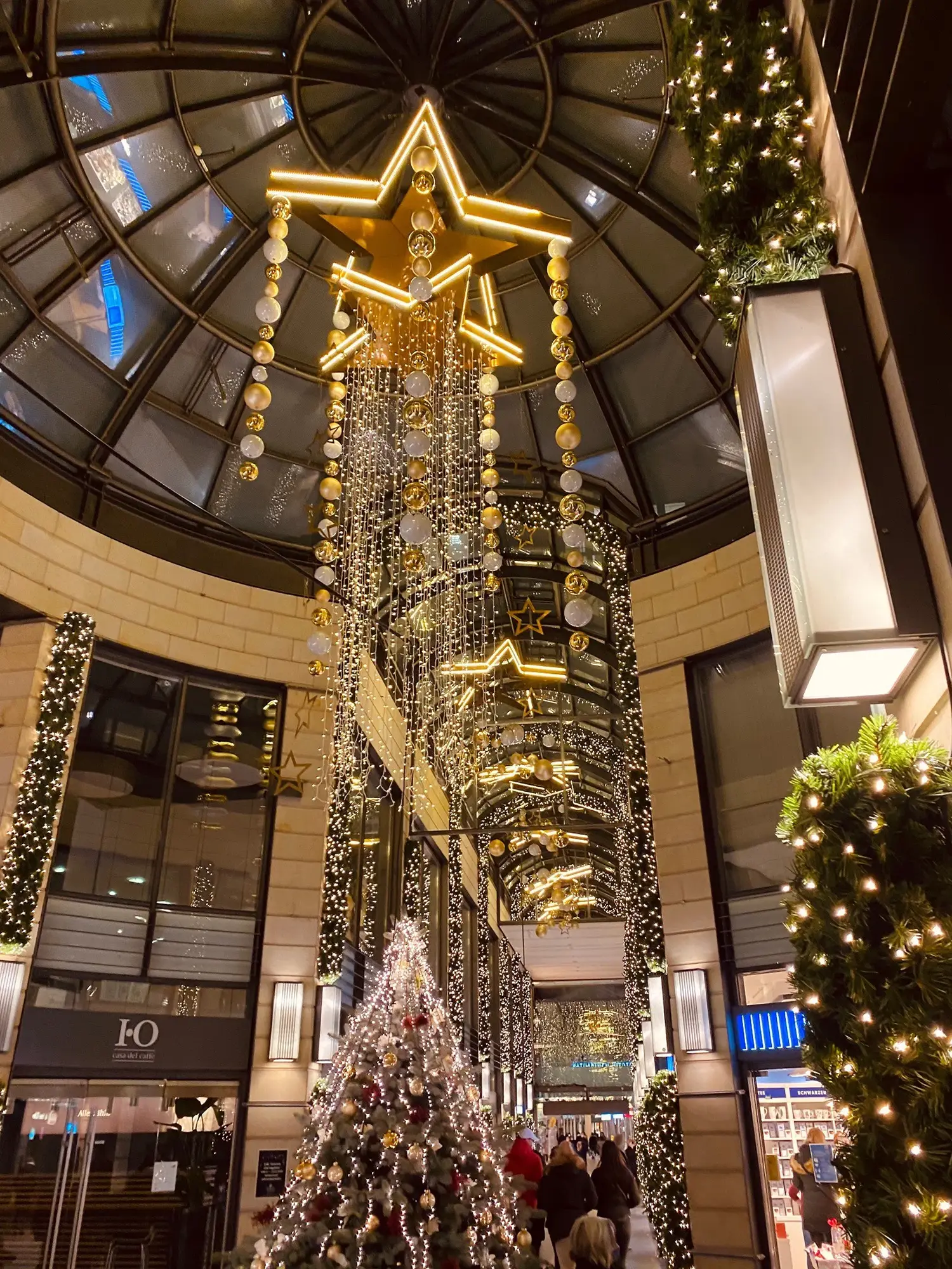 Weihnachtsbeleuchtung für Stadt Bremen Domshof Passage von Die Schmücker